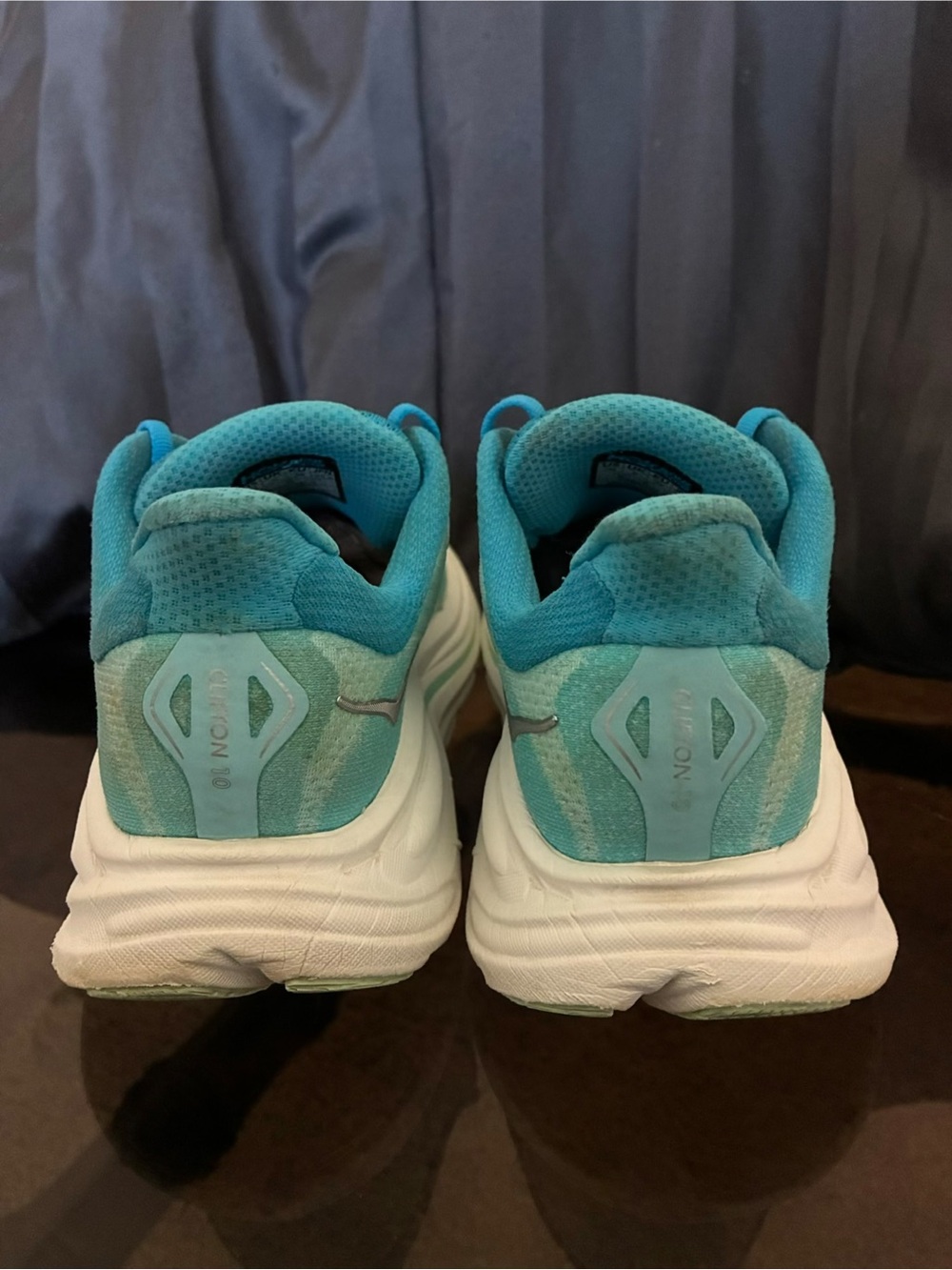 HOKA CLIFTON 10 SKYWARD BLUE. WOMENS SIZE 7 D - Picture 11 of 13